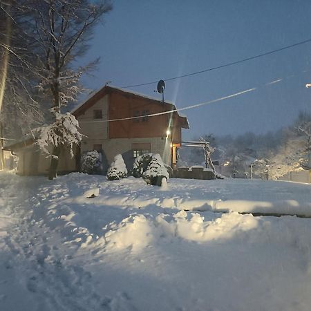 Villa Ema SJJ Buitenkant foto