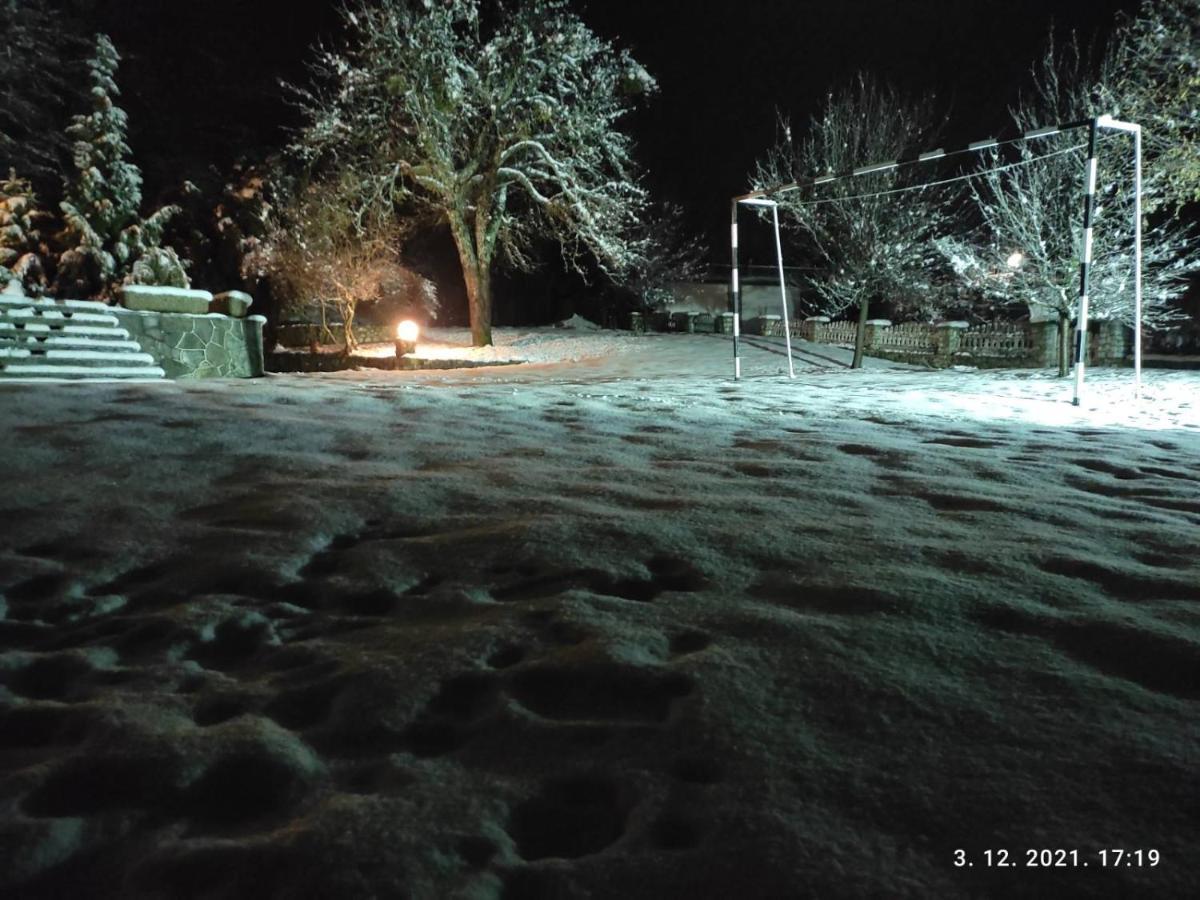 Villa Ema SJJ Buitenkant foto