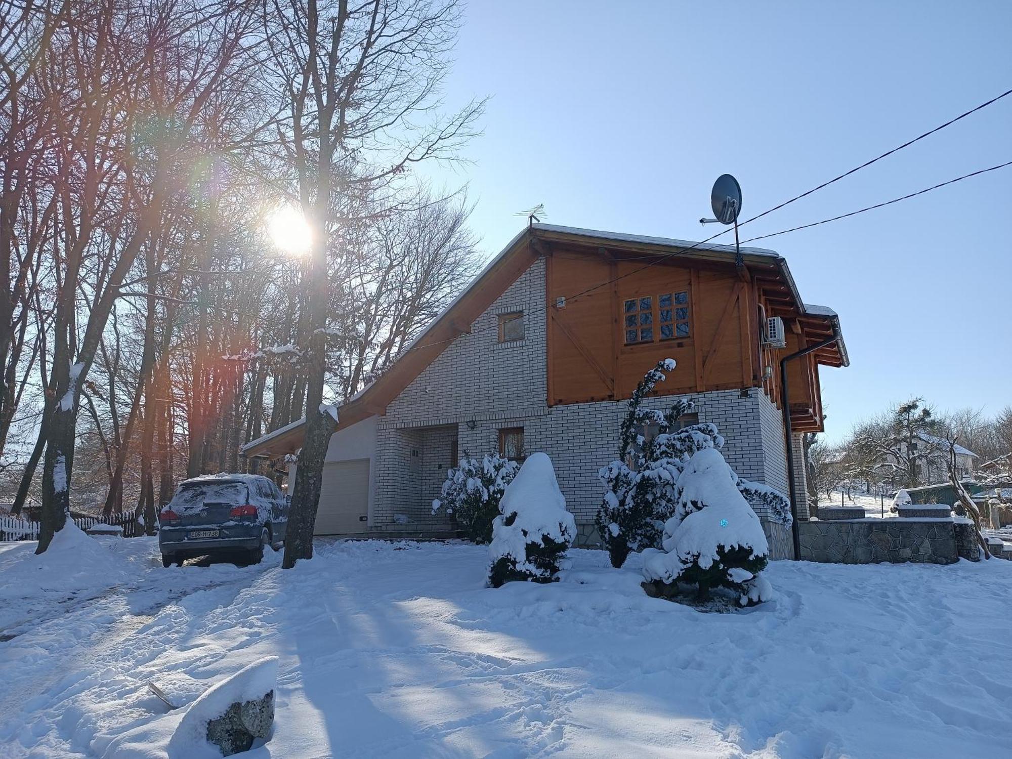 Villa Ema SJJ Buitenkant foto