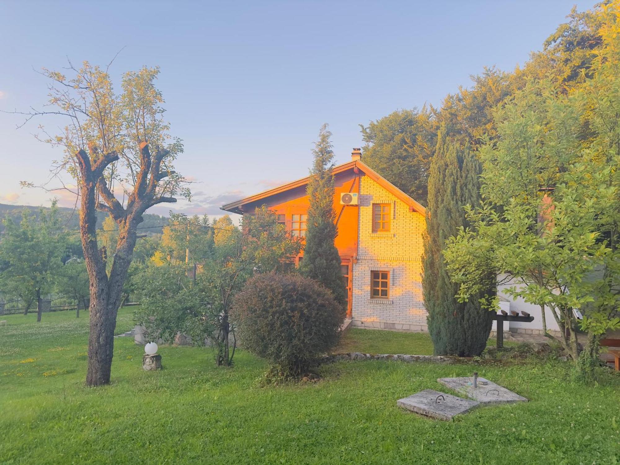 Villa Ema SJJ Buitenkant foto