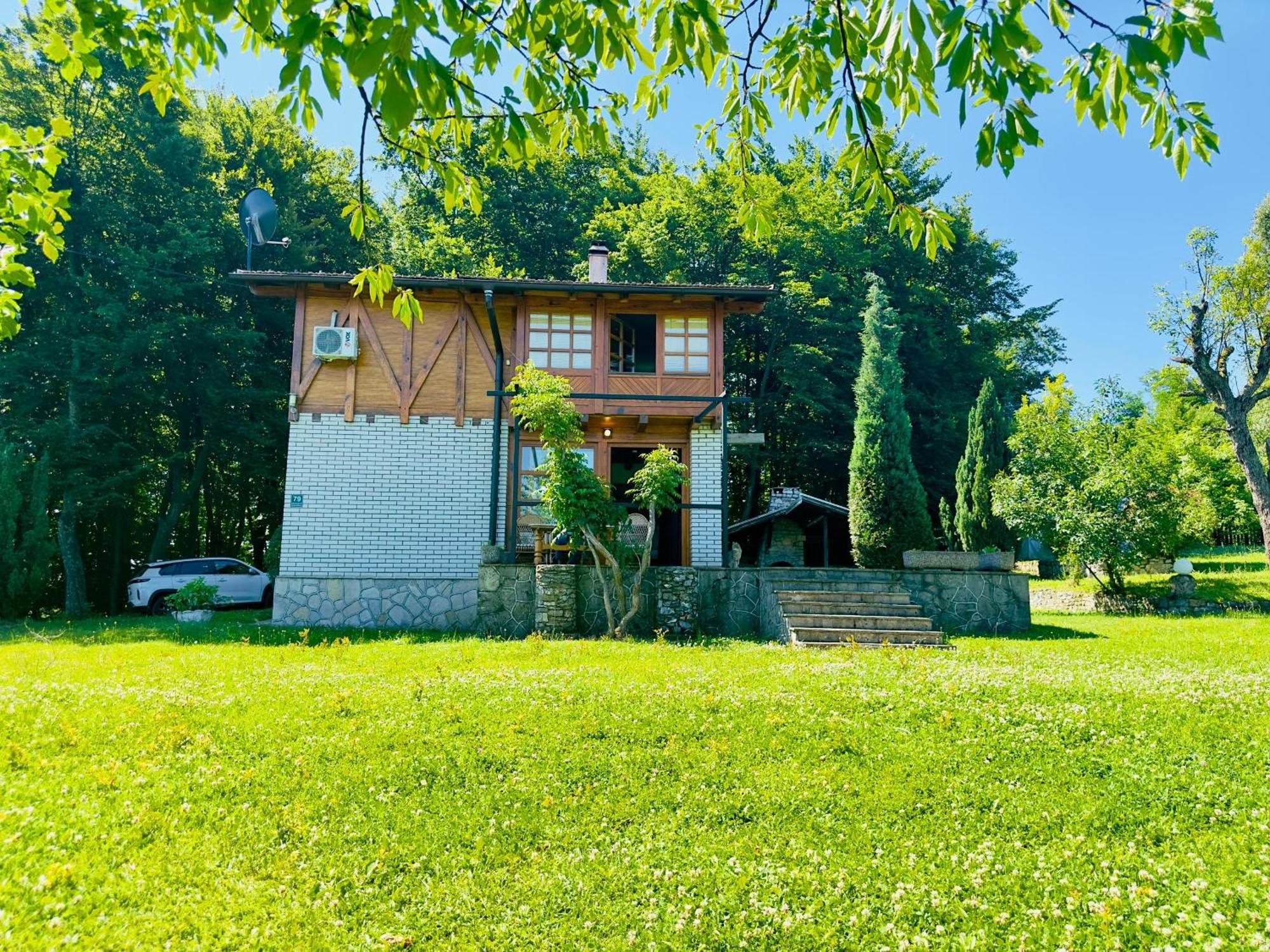 Villa Ema SJJ Buitenkant foto